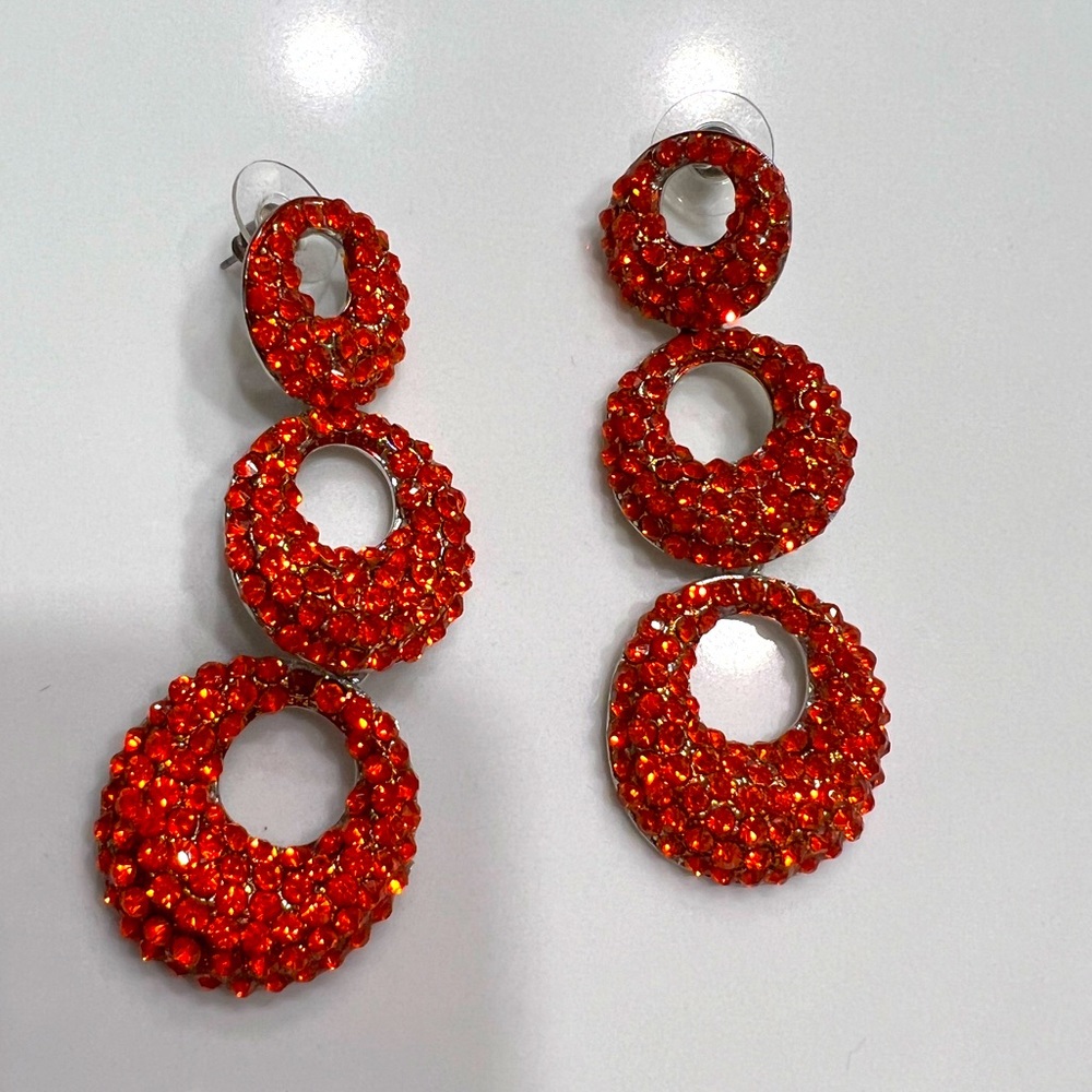 NEW BaubleBar Bright Orange Rhinestone Three Tier Round Drop Earrings NEVER WORN